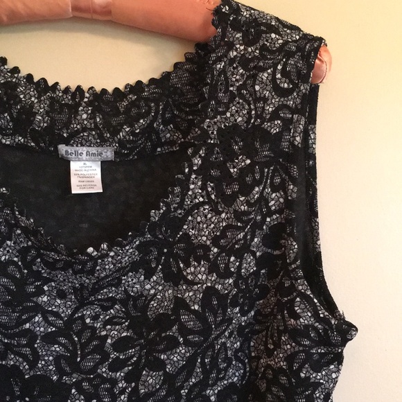 Pretty black lace sleeveless top, size XL - Picture 4 of 16